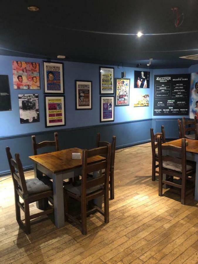 מלון גילדפורד The Holroyd Arms מראה חיצוני תמונה