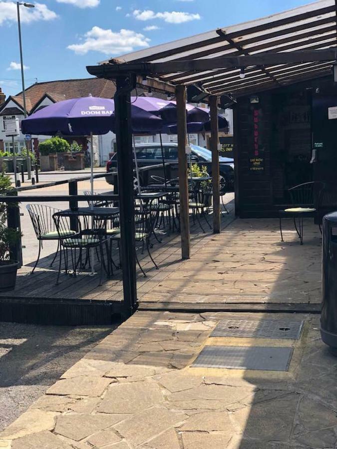 מלון גילדפורד The Holroyd Arms מראה חיצוני תמונה