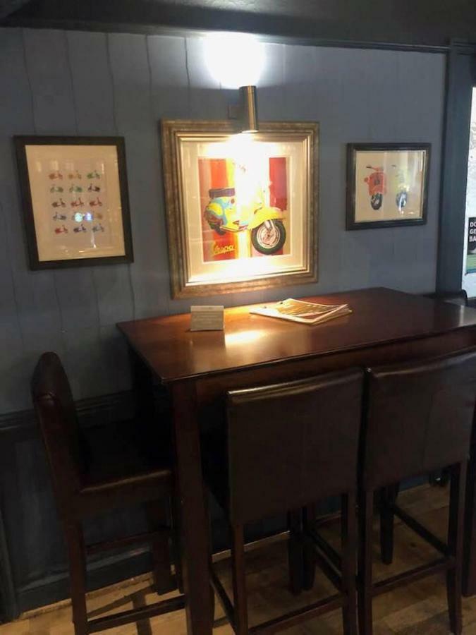 מלון גילדפורד The Holroyd Arms מראה חיצוני תמונה
